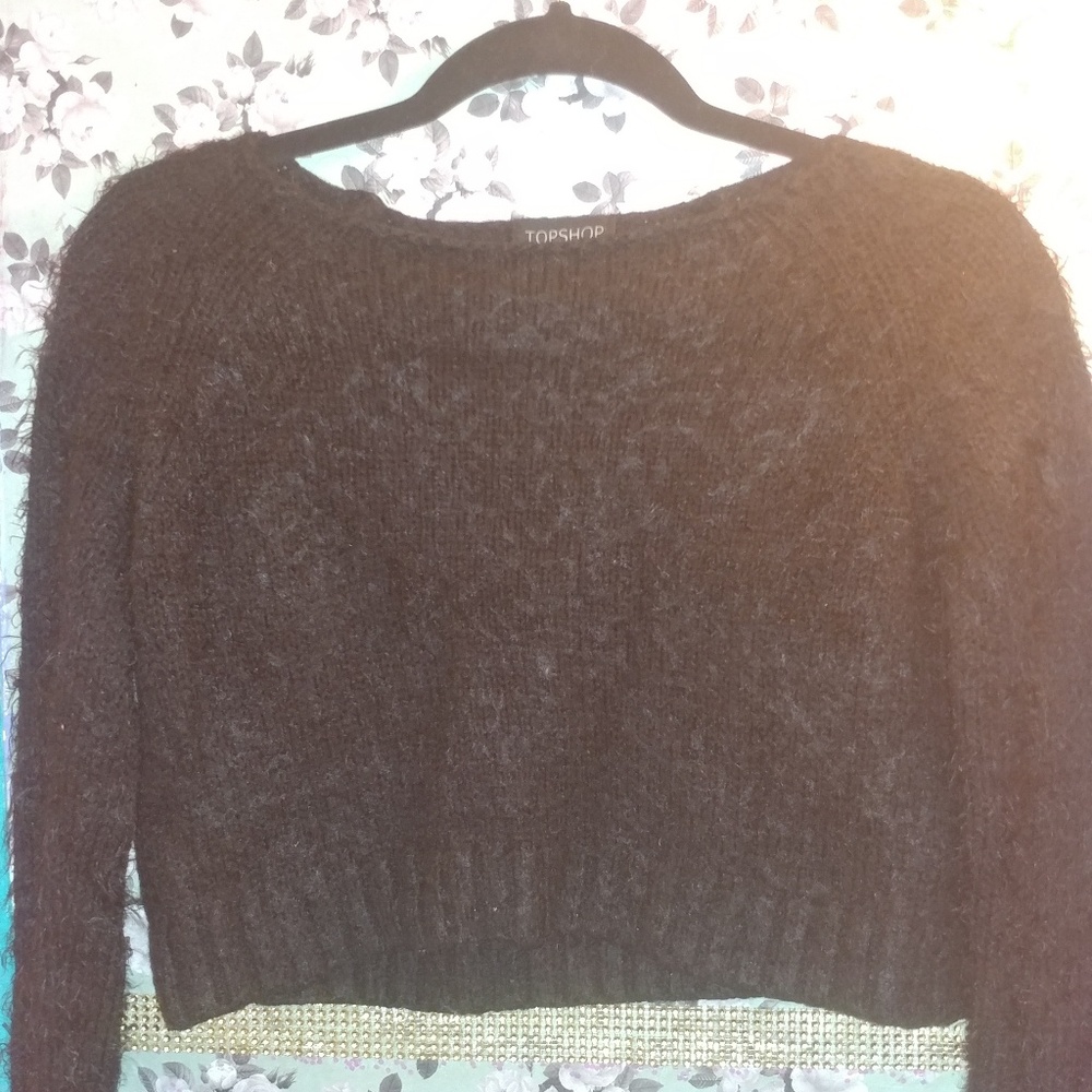Crop sweater